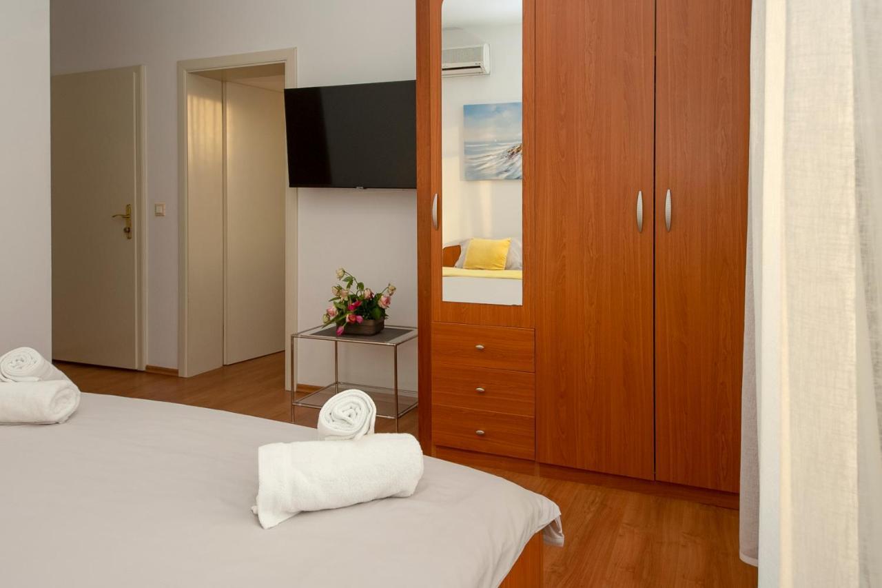 Apartments4You Vodice Buitenkant foto